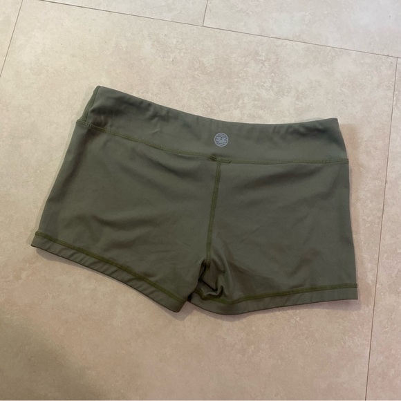 I IAB MFG - I am becoming Shorts 10 - Picture 3 of 4